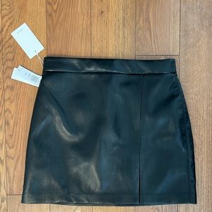 Aritzia Wilfred Patio Black Vegan Leather Mini Skirt